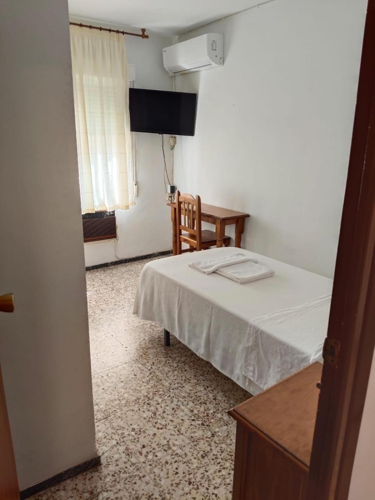 Hostal Residencia Pasaje Novelda Εξωτερικό φωτογραφία